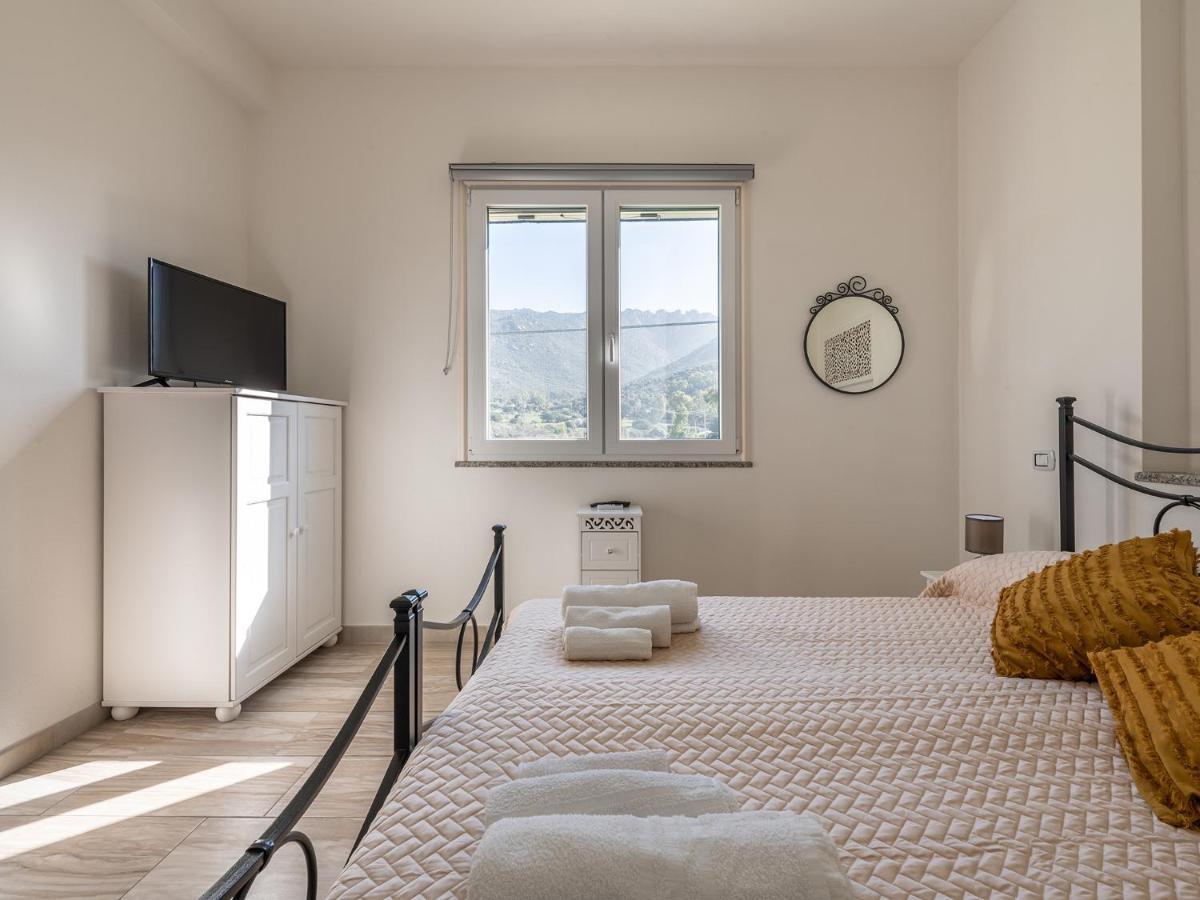 Villa Chiara Solanas Соланас Экстерьер фото