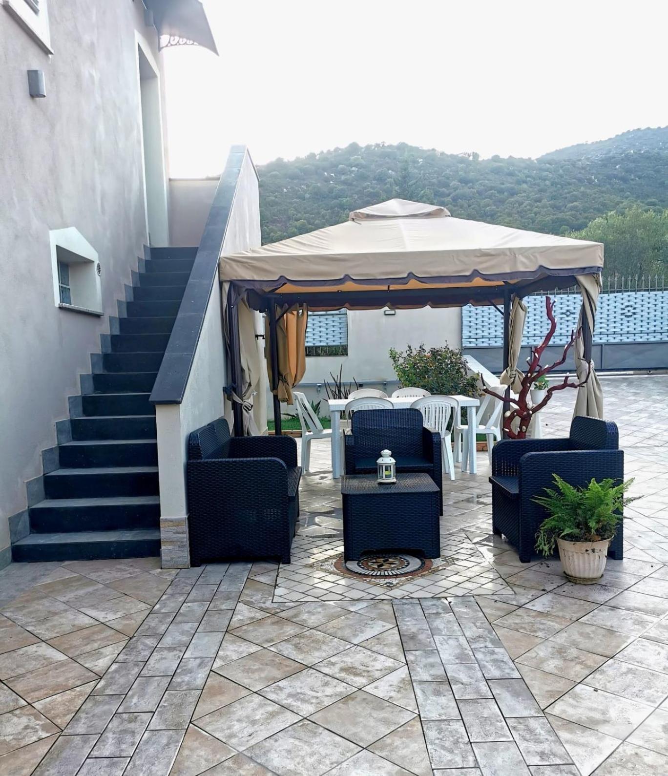 Villa Chiara Solanas Соланас Экстерьер фото